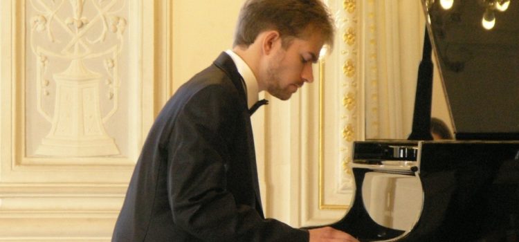 Il Premio Marizza e la “sfida” tra giovani pianisti domani al Tartini